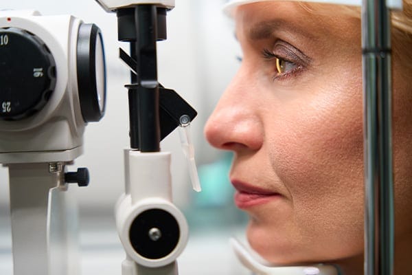 ipl luminotherapie yeux secs secheresse oculaire dr arthus drevon chirurgie ophtalmologique lyon chirurgie refractive chirurgie de la cataracte surface oculaire