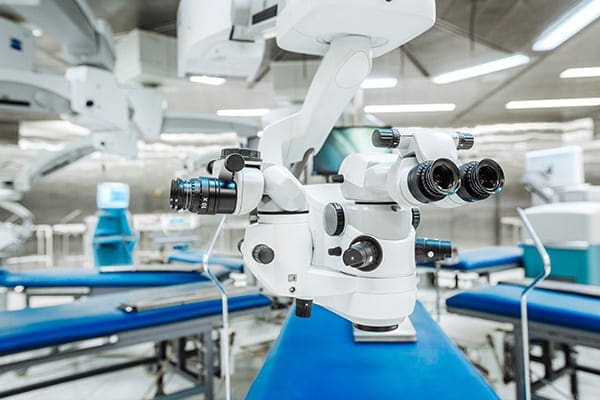 pkr transpkr laser yeux dr arthus drevon chirurgie ophtalmologique lyon chirurgie refractive chirurgie de la cataracte surface oculaire