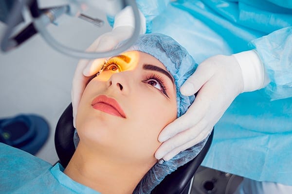 visumax 800 en france dr arthus drevon chirurgie ophtalmologique lyon chirurgie refractive chirurgie de la cataracte surface oculaire