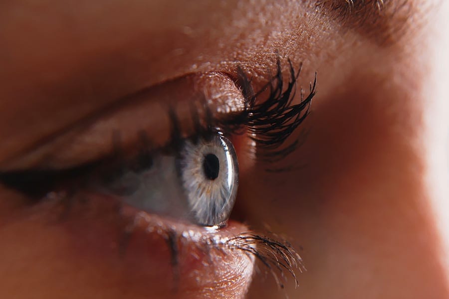 operation laser yeux smile ou lasik dr arthus drevon chirurgie ophtalmologique lyon chirurgie refractive chirurgie de la cataracte surface oculaire